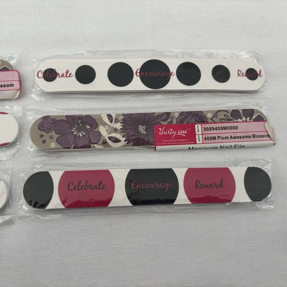 New Thirty-One nail‎ files lot of 6 Manicure set Assorted Designs Gifts